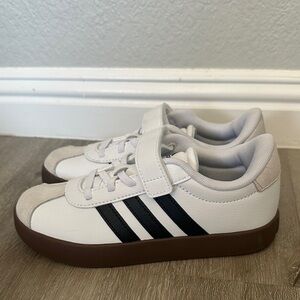 Adidas VL Court 3.0 Skateboarding Shoes Kids Black and White Easy On Size 1